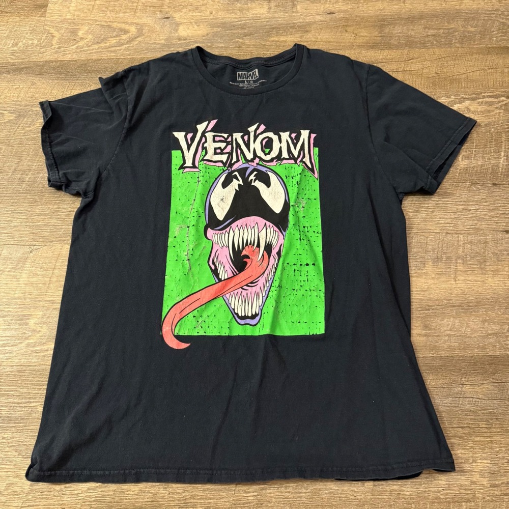 Marvel Venom Tee Men's size Large